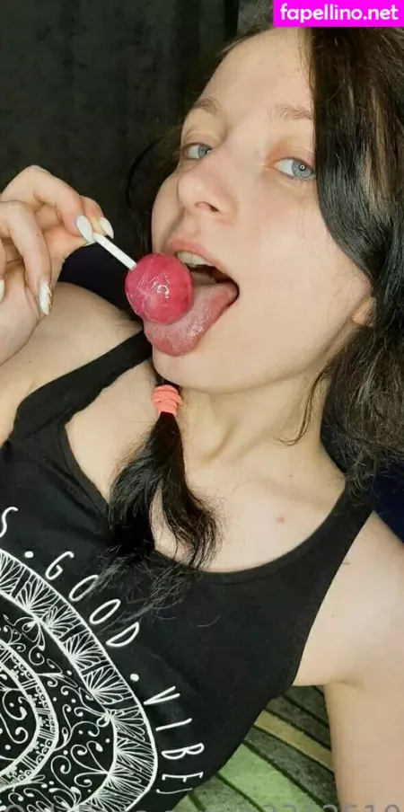 Emilly Miller OnlyFans Thumbnail #ptXscW2YeD