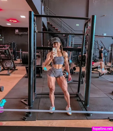 Emilly Vieira OnlyFans Thumbnail #FPVug8Yq0P