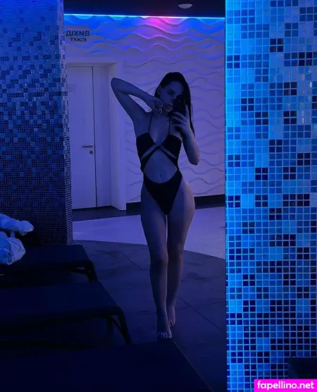 Emilly Vip 1 OnlyFans Thumbnail #B1IWJSyA61