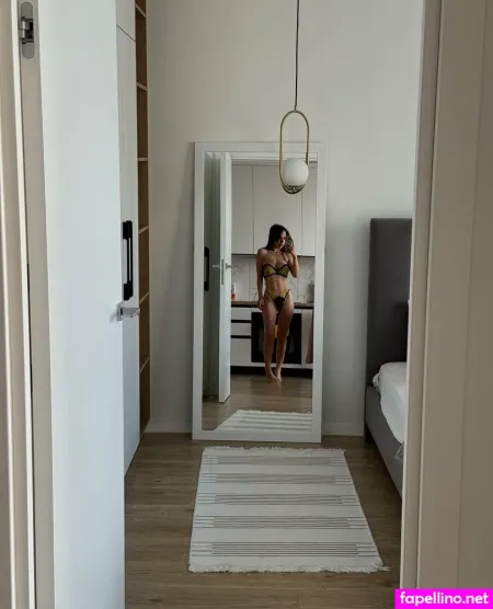 Emilly Vip 1 OnlyFans Thumbnail #hPS5ZAXhwB