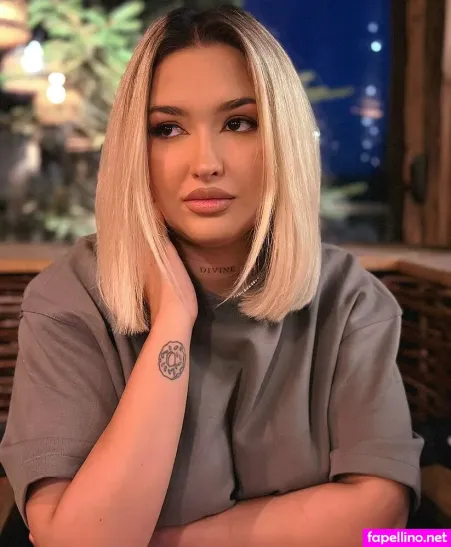 Emillysteelefree OnlyFans Thumbnail #kRMmFdmbg2