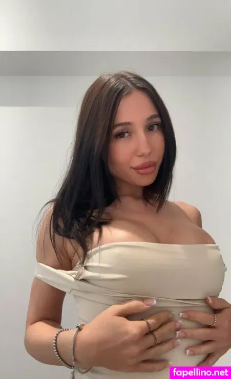 Emillytoffee OnlyFans Thumbnail #di6v3SZ13L