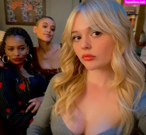 Emily Alyn Lind OnlyFans Thumbnail #3YifEy2xp5