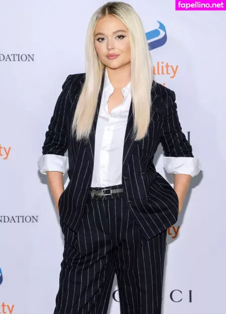 Emily Alyn Lind OnlyFans Thumbnail #QKrcLOAERv