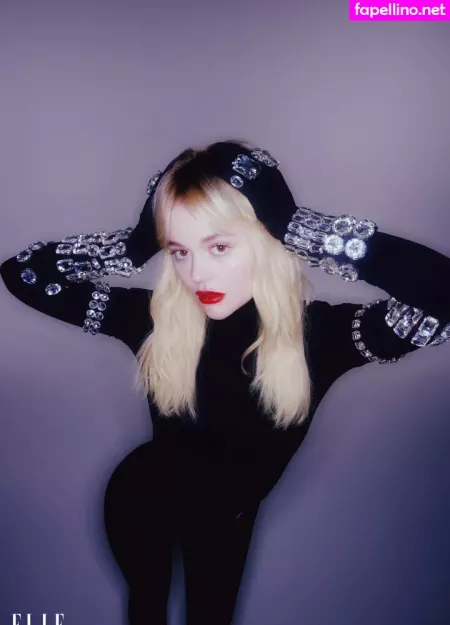 Emily Alyn Lind OnlyFans Thumbnail #gi3SAyPEzv