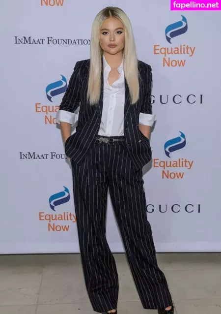 Emily Alyn Lind OnlyFans Thumbnail #r1BF4XdvR9