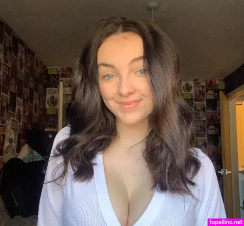 Emily Alys Johns OnlyFans Thumbnail #3RfHIAFZnY