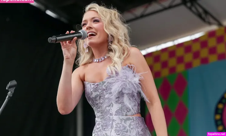 Emily Ann Roberts OnlyFans Thumbnail #NAM9PJnwnK