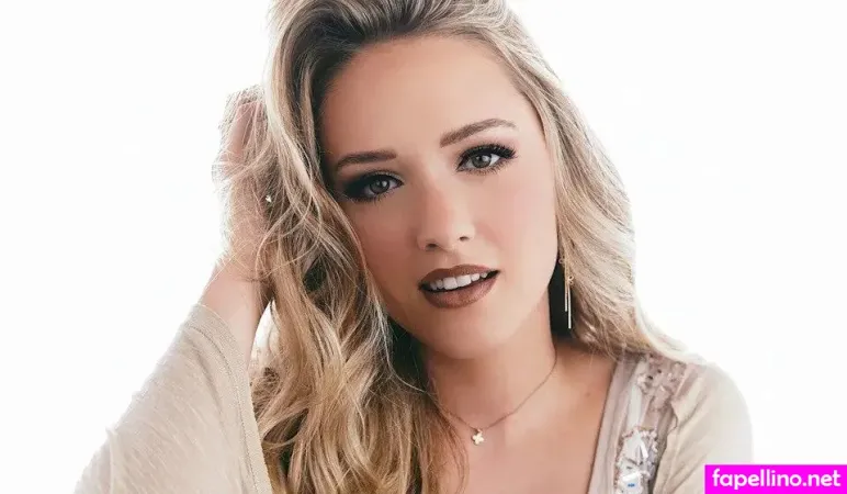 Emily Ann Roberts Main Profile Photo