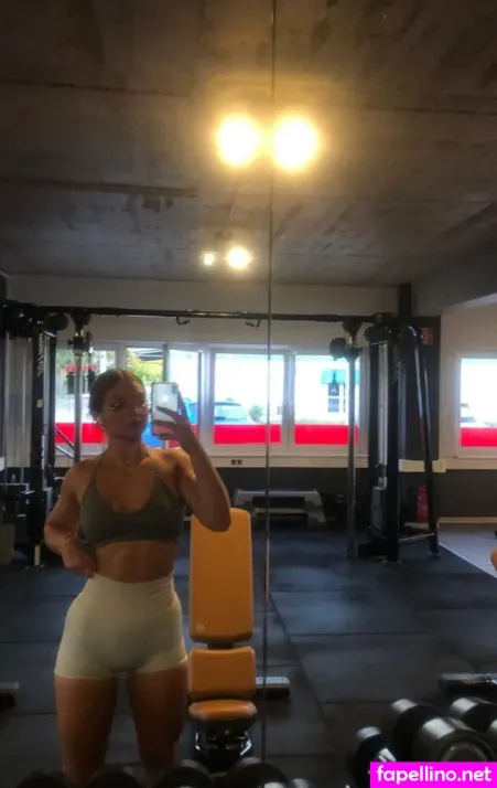 Emily Anouk Dorn OnlyFans Thumbnail #w1KWS6TGP4