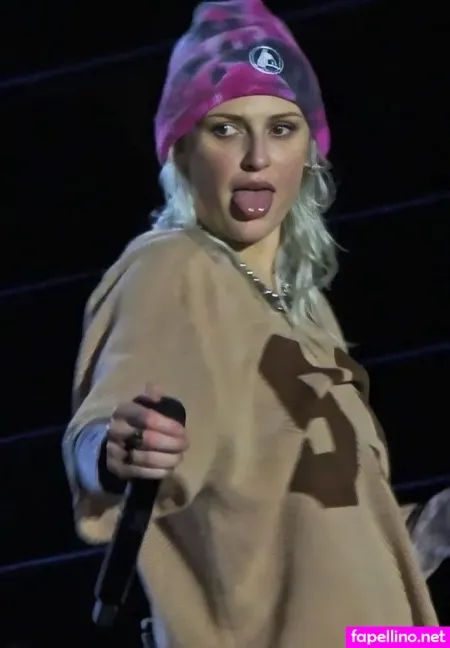 Emily Armstrong OnlyFans Thumbnail #401YXQ771L