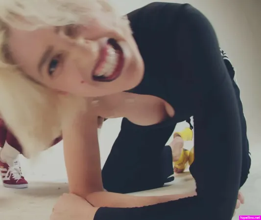 Emily Armstrong OnlyFans Thumbnail #M76wHPAvBa