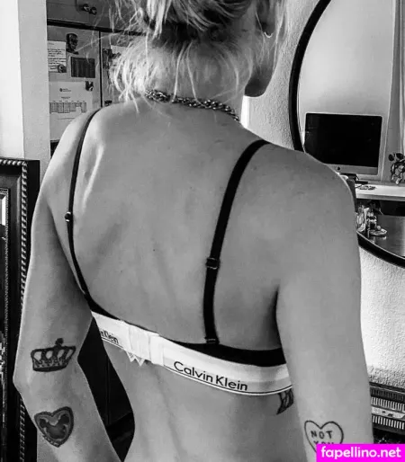 Emily Armstrong OnlyFans Thumbnail #OfNfPDTWUo