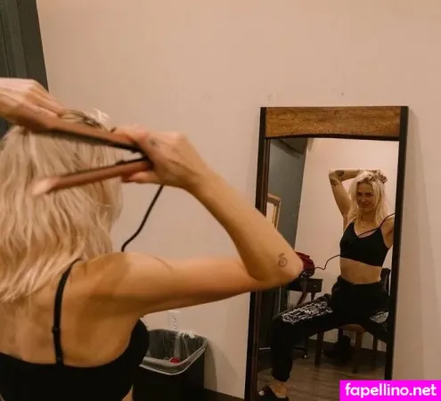 Emily Armstrong OnlyFans Thumbnail #Z45g2wEE94