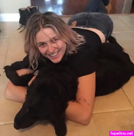 Emily Armstrong OnlyFans Thumbnail #dRdMNt4IUB