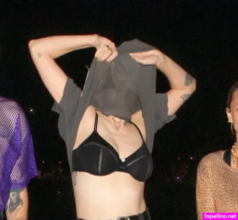 Emily Armstrong OnlyFans Thumbnail #qkCxn6Qric