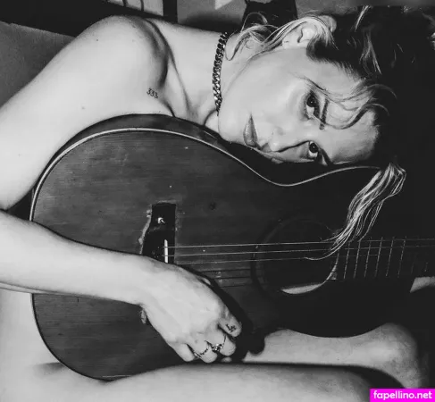 Emily Armstrong OnlyFans Thumbnail #t4rt6vO4ts