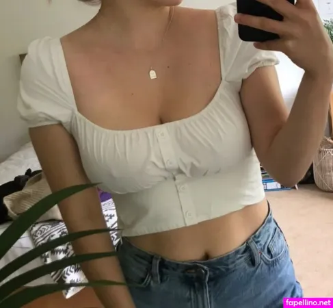 Emily Barrett OnlyFans Thumbnail #BUfaJ3G8NA