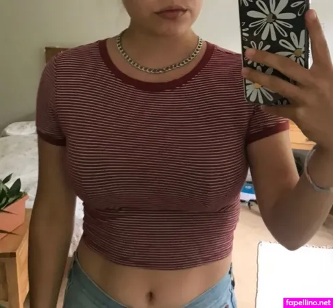 Emily Barrett OnlyFans Thumbnail #CYJmZXISDW