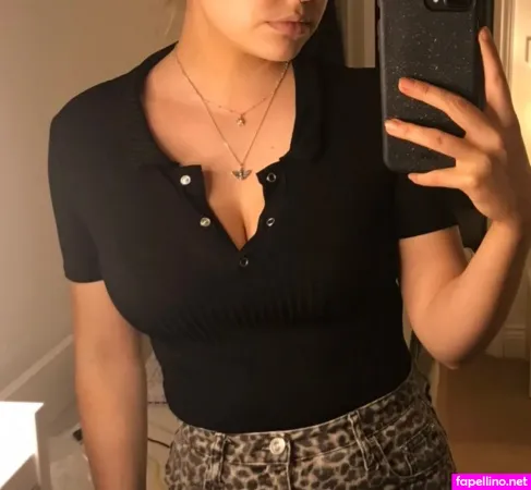 Emily Barrett OnlyFans Thumbnail #pIwfGkWqtS