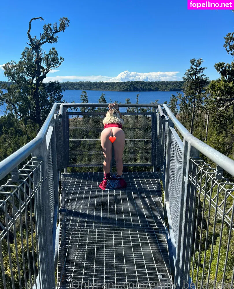 __bellaella, emily_bella_free Nude Leaked OnlyFans Photo #c0mTykBpF9