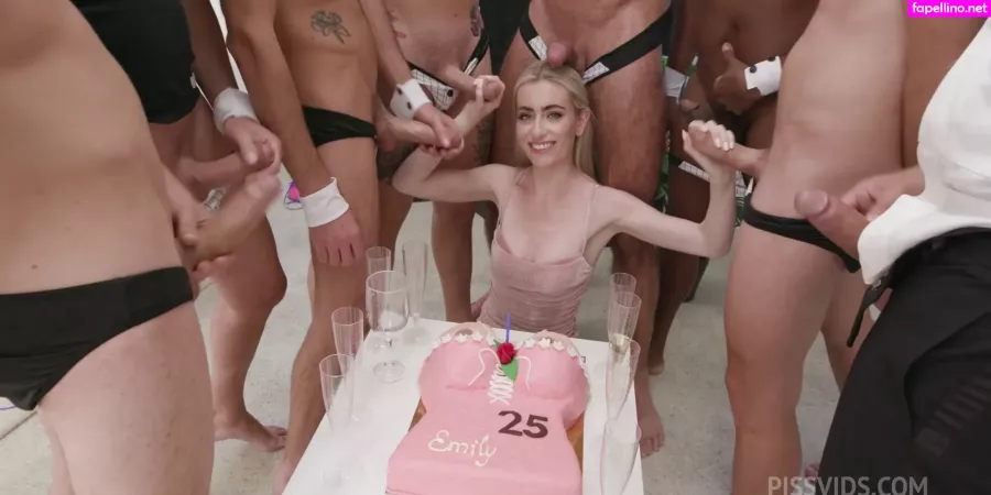 Emily Bellexx OnlyFans Thumbnail #oZwwmSKcQM