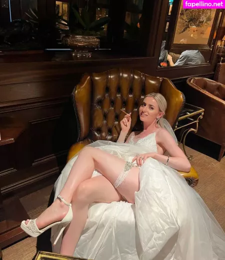 Emily Bellexx OnlyFans Thumbnail #yyzezHozwT