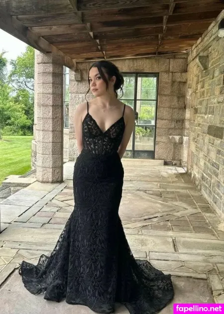 Emily Bennington OnlyFans Thumbnail #Rbrta7X0t8