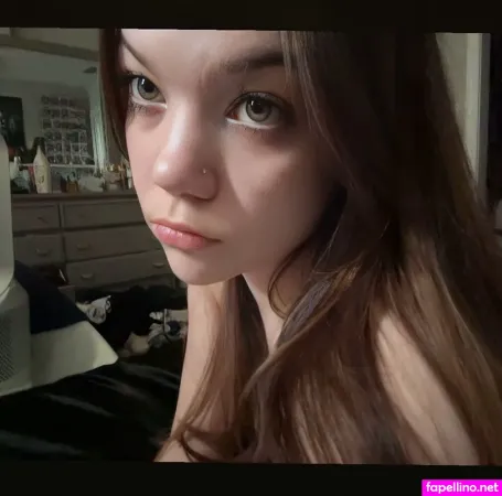 Emily Bennington OnlyFans Thumbnail #aKkXjl11mL