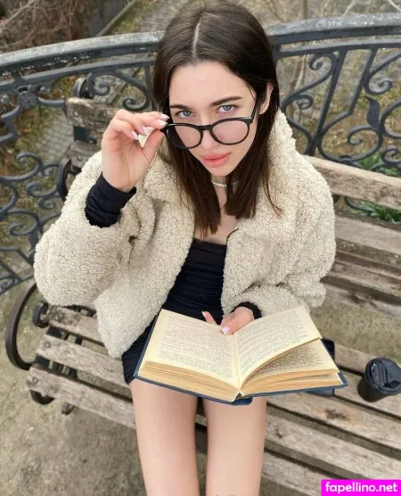 Emily Berryy OnlyFans Thumbnail #1yZLHQT8fJ