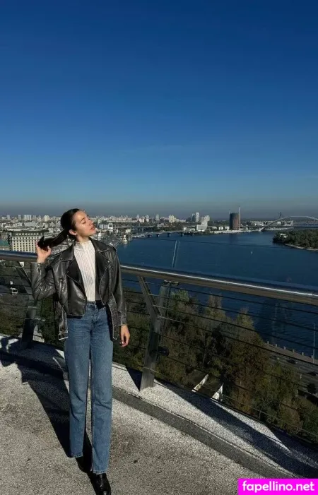 Emily Berryy OnlyFans Thumbnail #oFXuhkDh4i