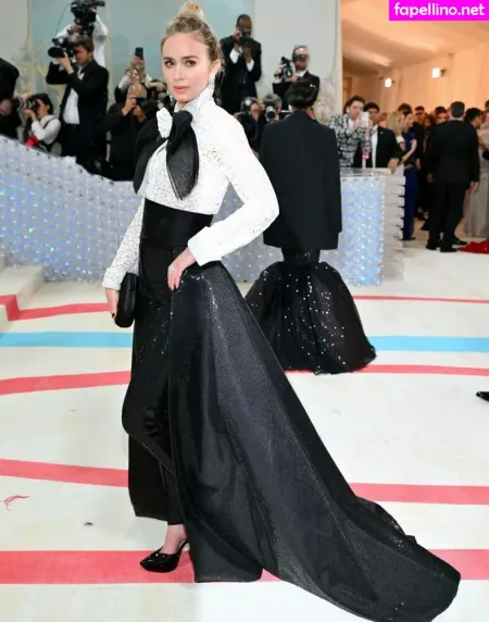 Emily Blunt OnlyFans Thumbnail #ENuxIKA27n