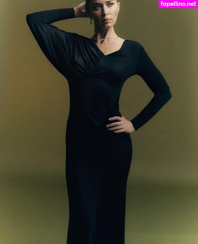 _emily_blunt_, twogirlsoneblunt Nude Leaked OnlyFans Photo #W4eTTzgINO