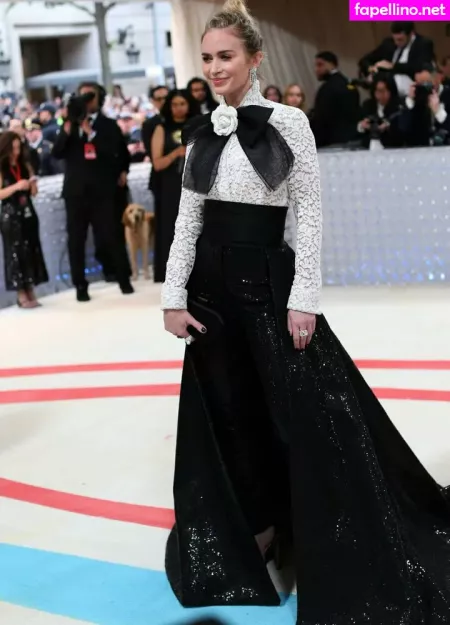 Emily Blunt OnlyFans Thumbnail #yP6ZNC16Fy