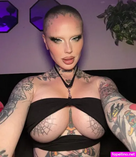 Emily Boring OnlyFans Thumbnail #sKab5wIxkJ