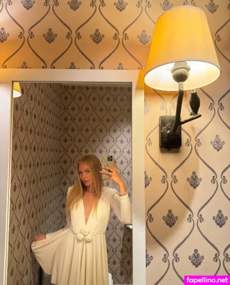 Emily Brooklyn OnlyFans Thumbnail #0MoF5hefWl