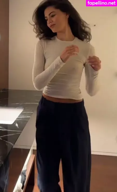 Emily Canham OnlyFans Thumbnail #u7cBOIGIx4