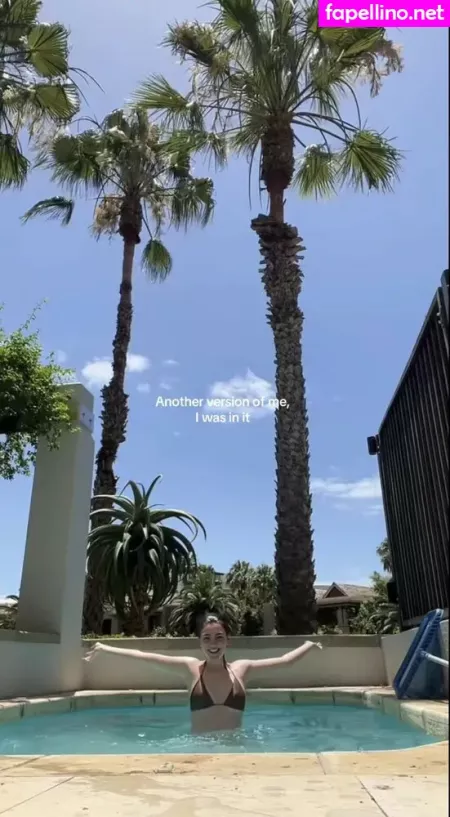 Emily Carey OnlyFans Thumbnail #M9Wuijf57Z