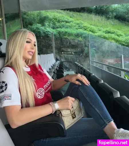 Emily Claire OnlyFans Thumbnail #Xk2ewRqn7n