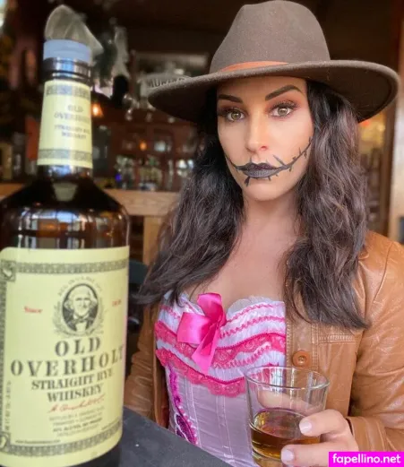 Emily Compagno OnlyFans Thumbnail #biKzV3863l