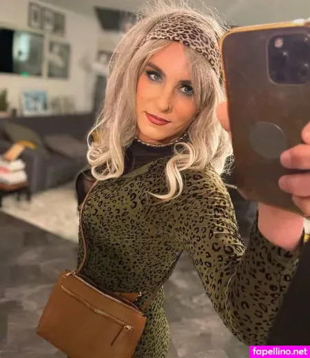 Emily Crossdresser OnlyFans Thumbnail #1GB9AxdqGg