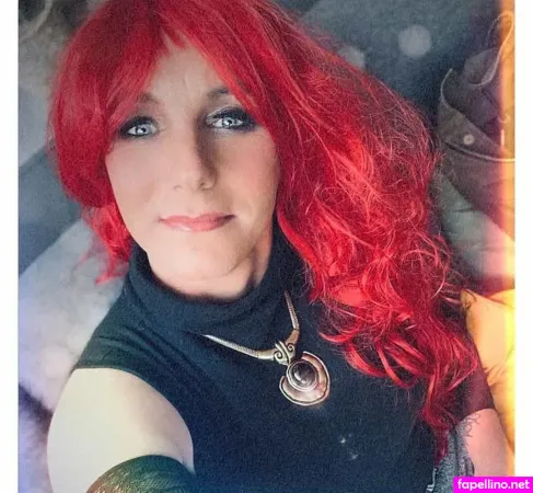 Emily Crossdresser OnlyFans Thumbnail #BnY2swiBsT