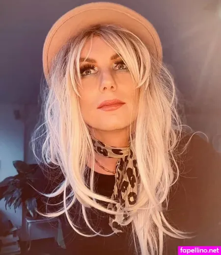 Emily Crossdresser OnlyFans Thumbnail #IObaasatN3
