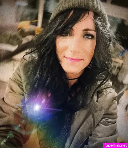 Emily Crossdresser OnlyFans Thumbnail #KdGu2nLRpA