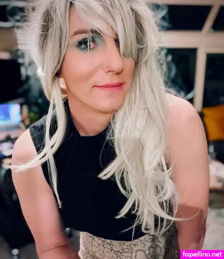 Emily Crossdresser OnlyFans Thumbnail #LO5UX7IH9s