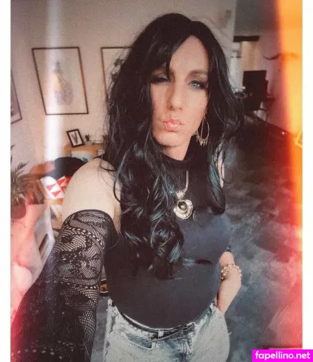 Emily Crossdresser OnlyFans Thumbnail #eWqsisEb93