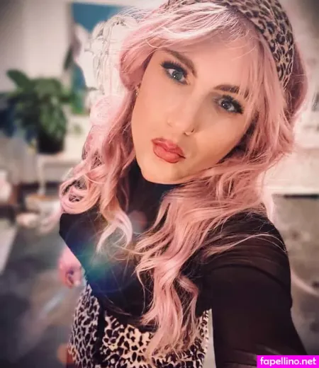 Emily Crossdresser OnlyFans Thumbnail #lbpfU8HxiL