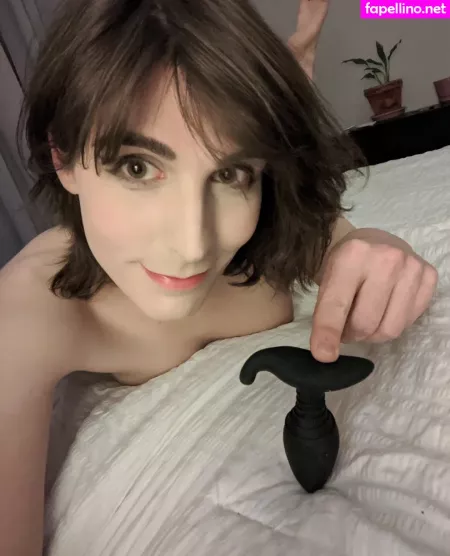 Emily Darling OnlyFans Thumbnail #z9UkSiYHll