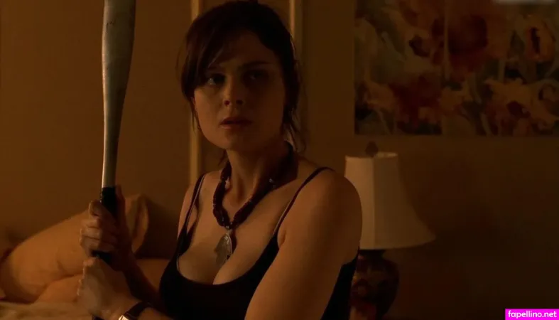 Emily Deschanel OnlyFans Thumbnail #ld14t4zmqb