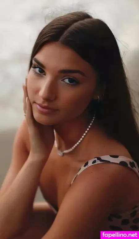 Emily Detterich OnlyFans Thumbnail #DPTwkmIwlv